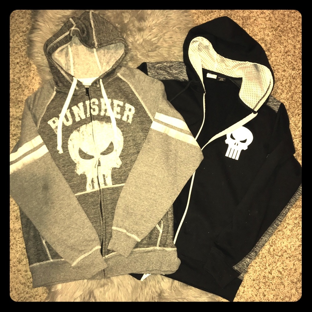 ☠️EUC men’s Punisher sweater bundle size med
